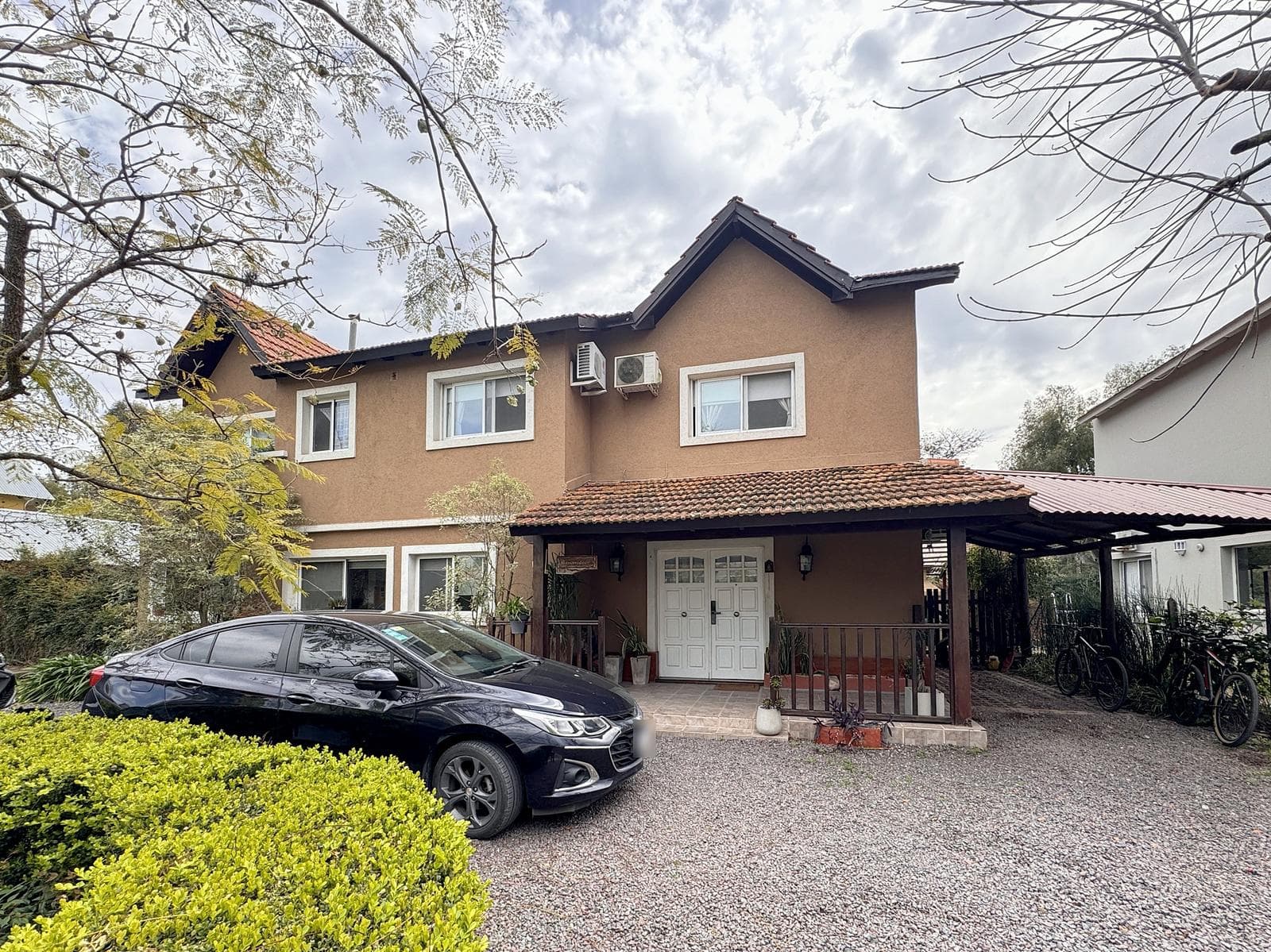Casa en Venta 4 dormitorios Dep Pileta Bo La Tranquera Pilar km 48