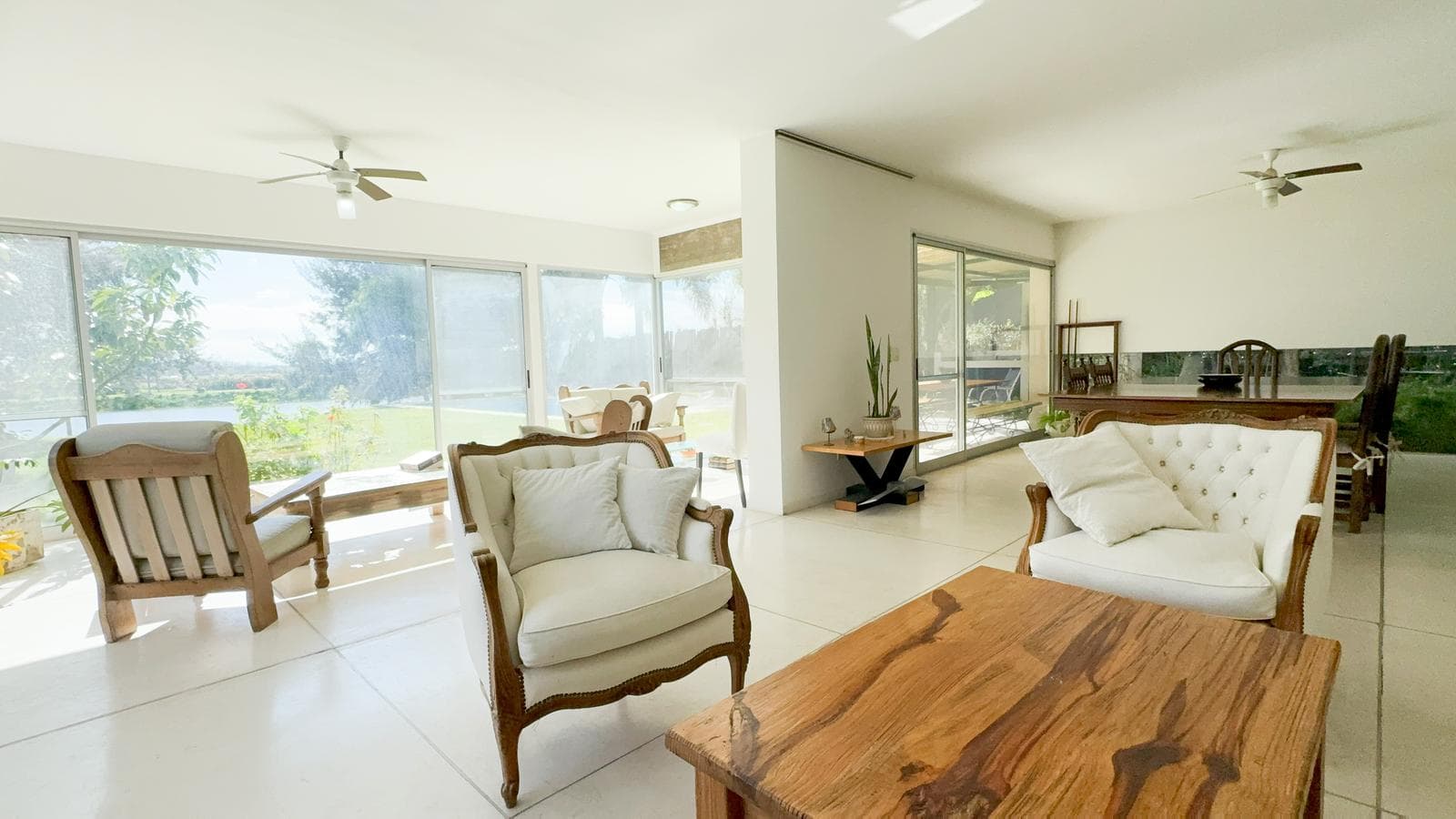 House for sale with access to the RIVER in the Santa Catalina neighborhood