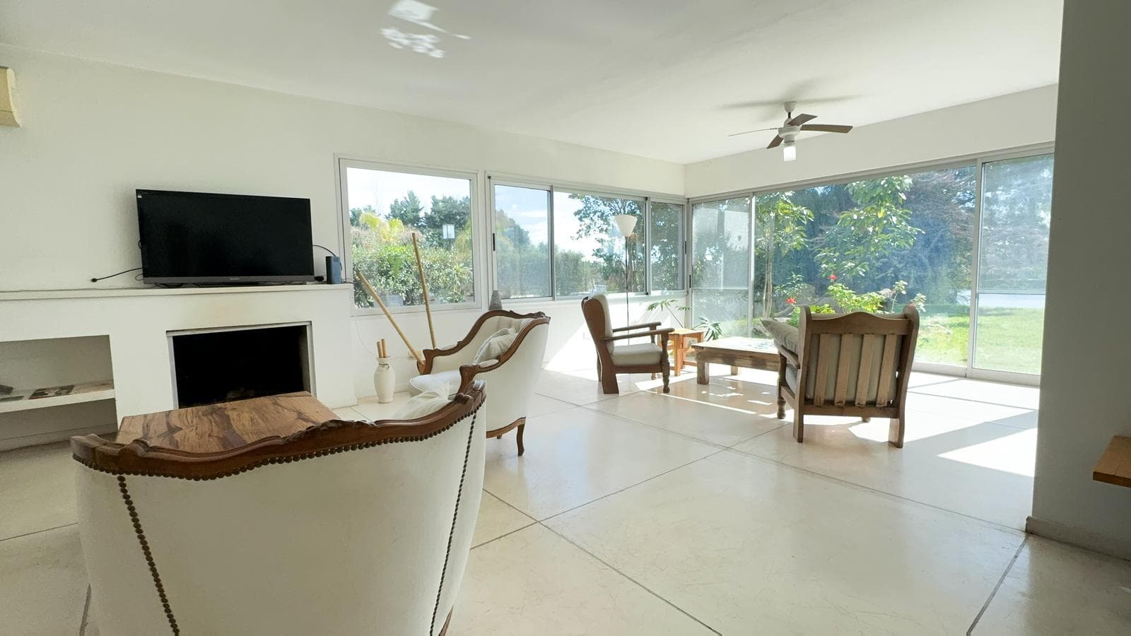House for sale with access to the RIVER in the Santa Catalina neighborhood