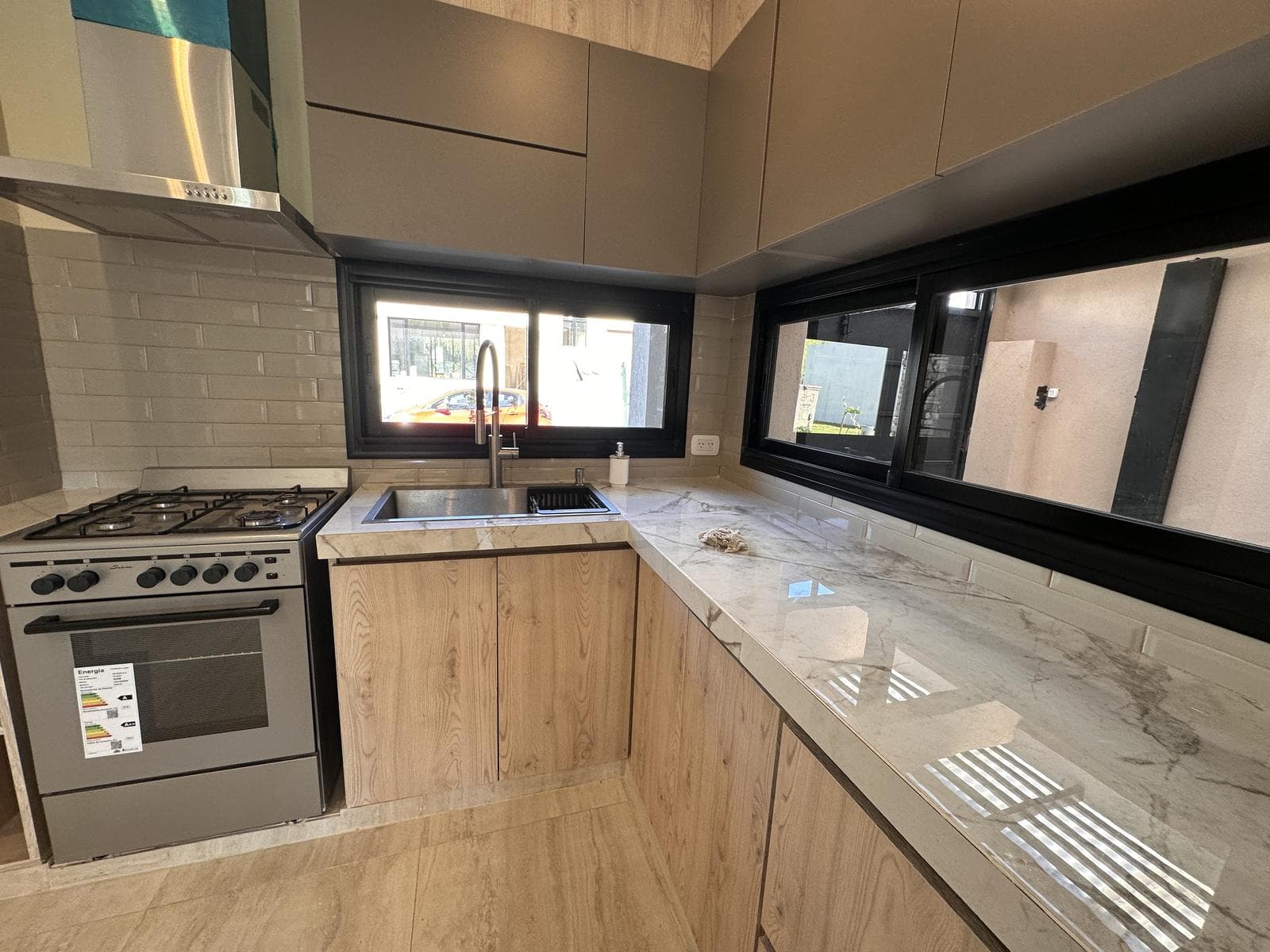 Casa 4 ambientes a estrenar, Federico I Berazategui