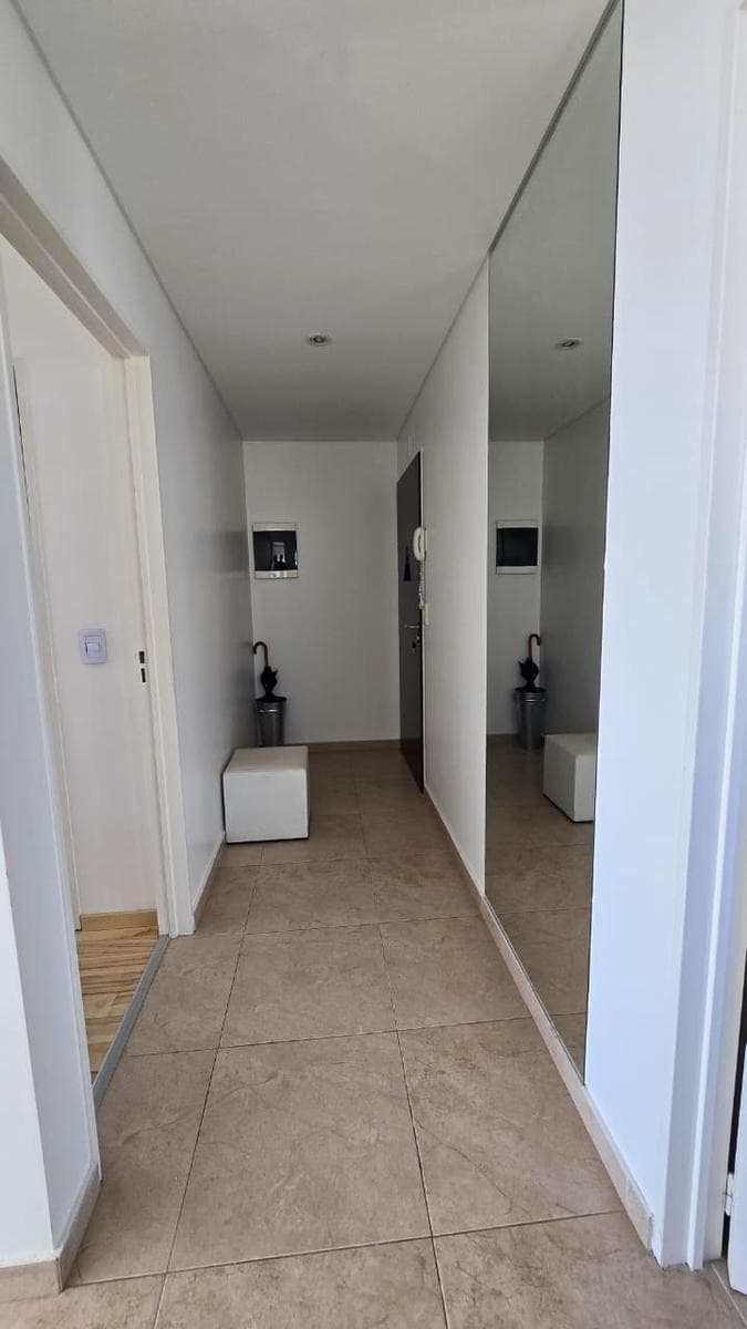 3-ROOM APARTMENT ON AN UPPER FLOOR WITH A RIVER VIEW, INCLUDING PARKING SPACES AND STORAGE UNITS, FOR SALE. OLIVOS