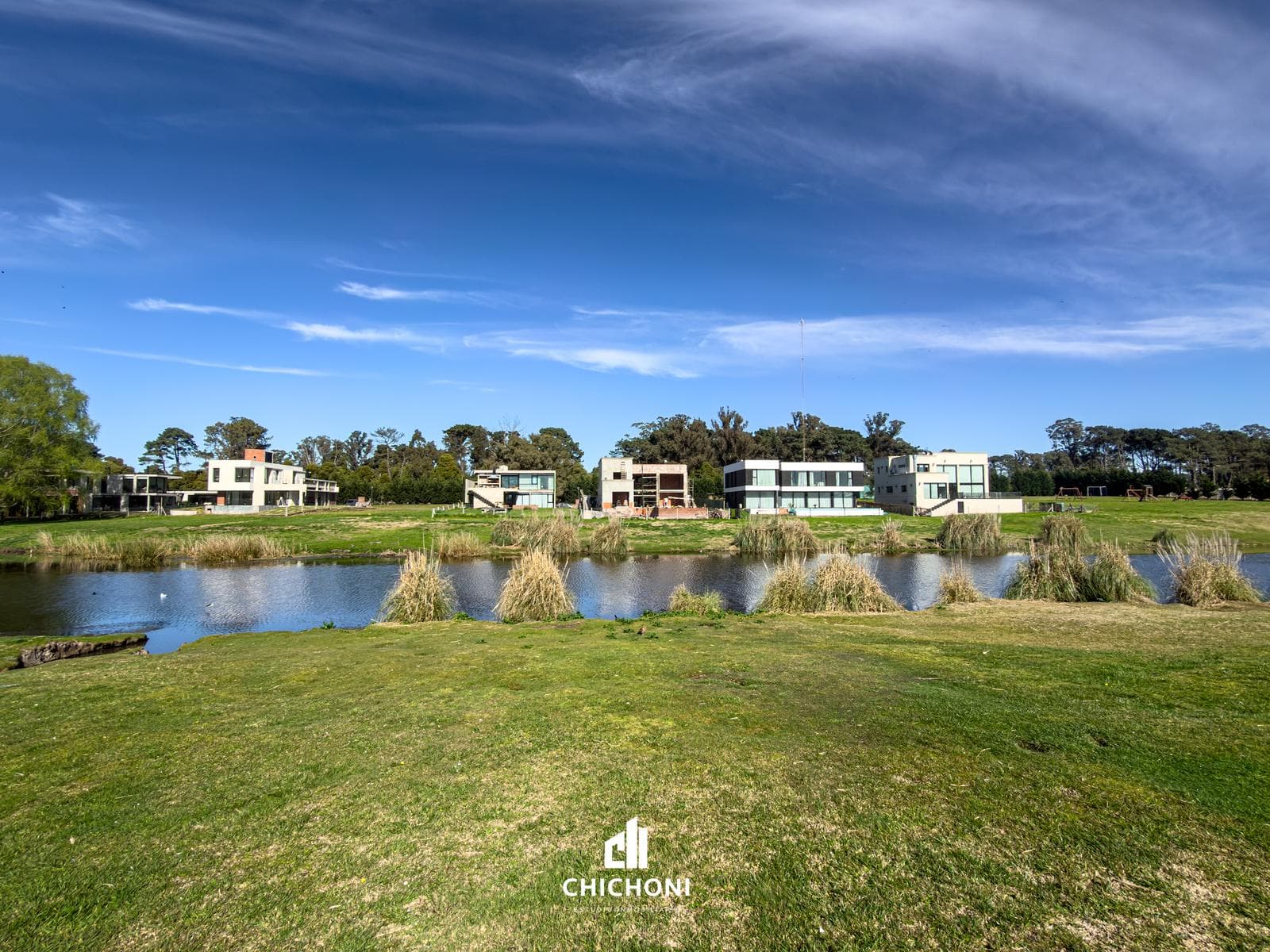 For Sale - Lot 247 with a Lake View - Rumencó Joven Gated Community