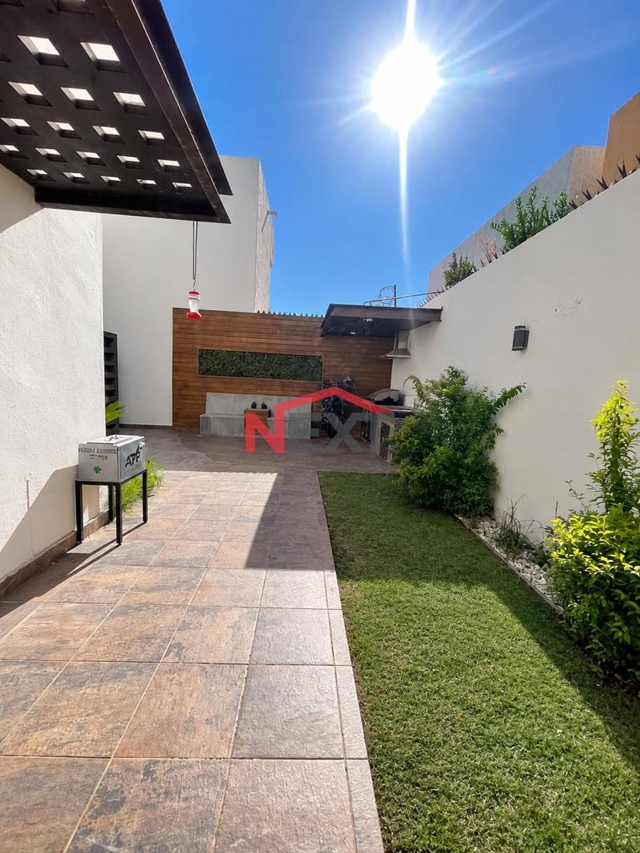 HOUSE FOR RENT IN CAMPANARIO RESIDENCIAL