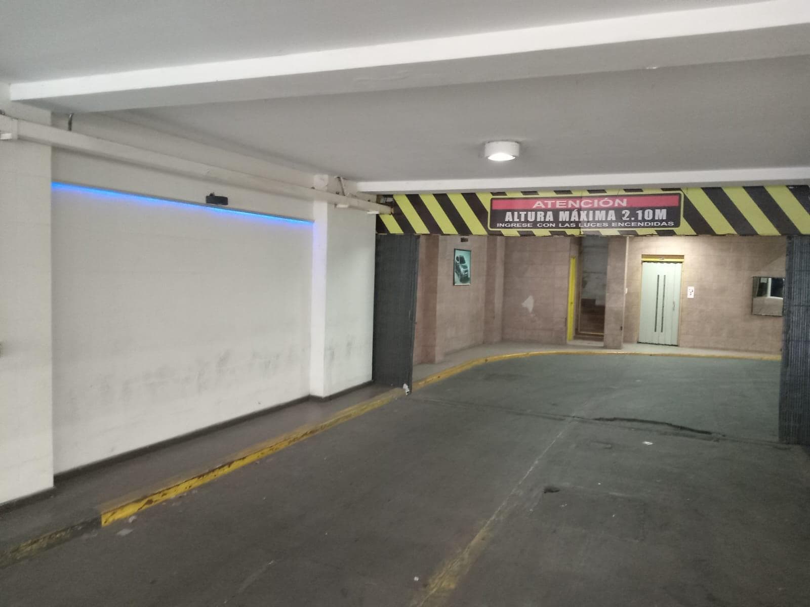 Garage for Sale in La Plata—Excellent Location.