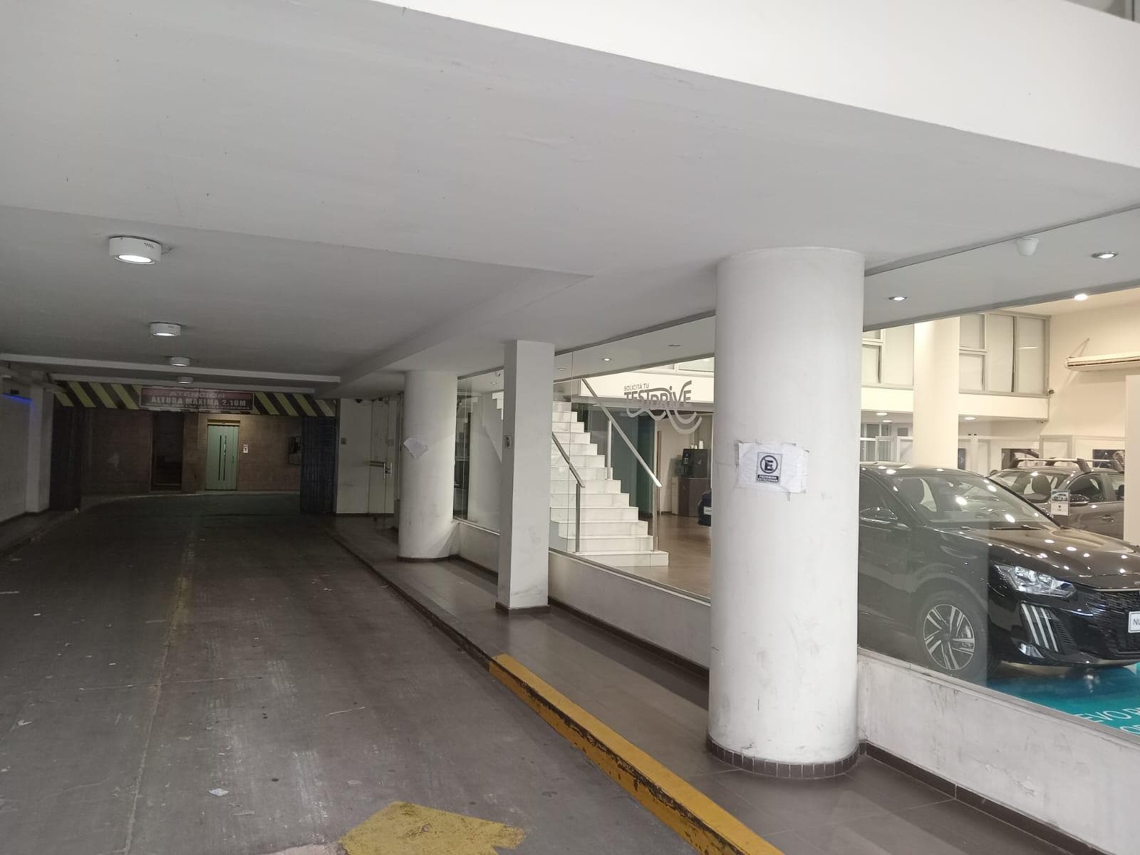 Garage for Sale in La Plata—Excellent Location.