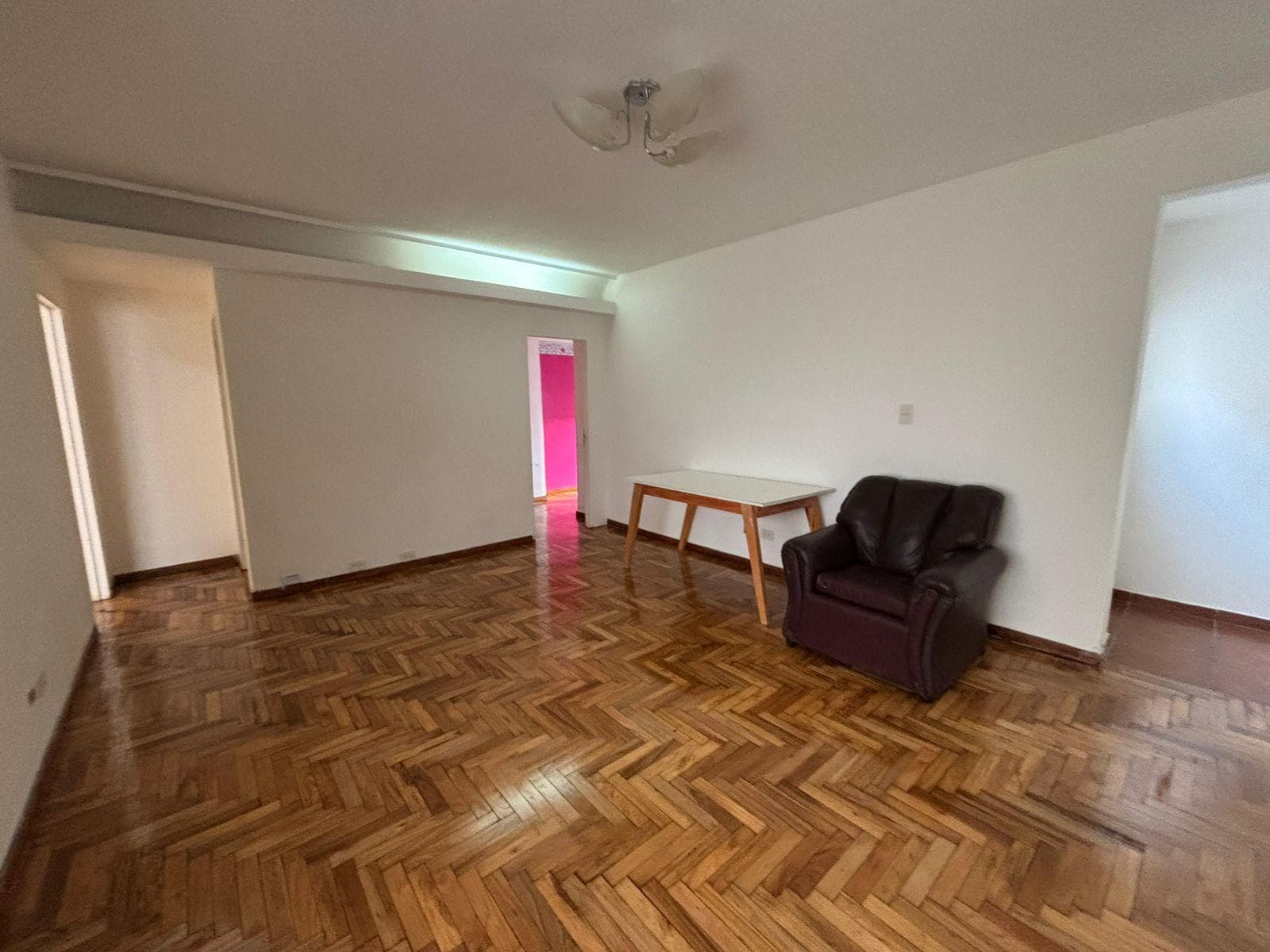 Bright and quiet 3-room apartment in Almagro