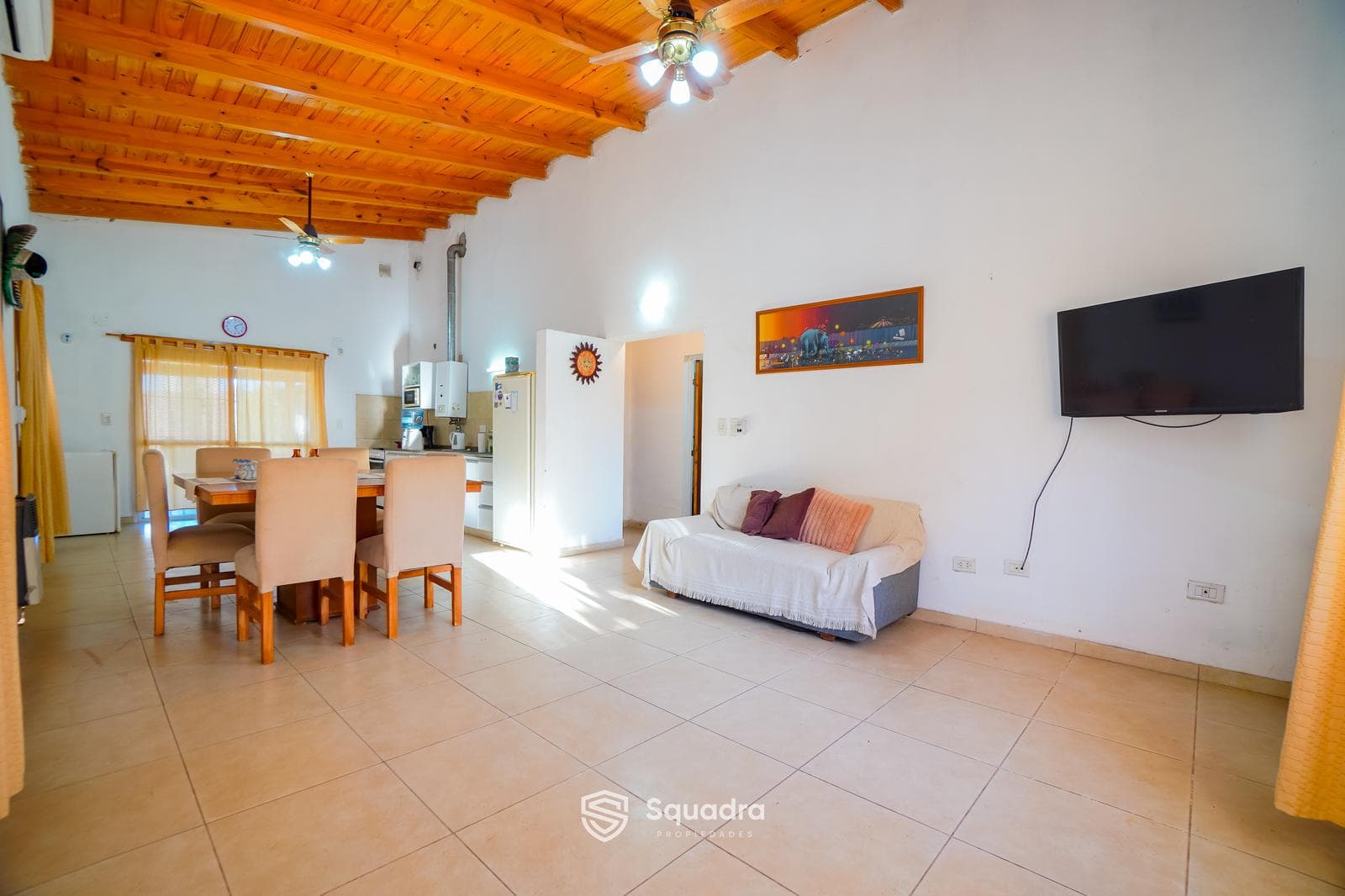 FOR SALE | TRADE - 2-bedroom house with a multipurpose room, pool, garage, and barbecue area - Acequias, Roldán.
