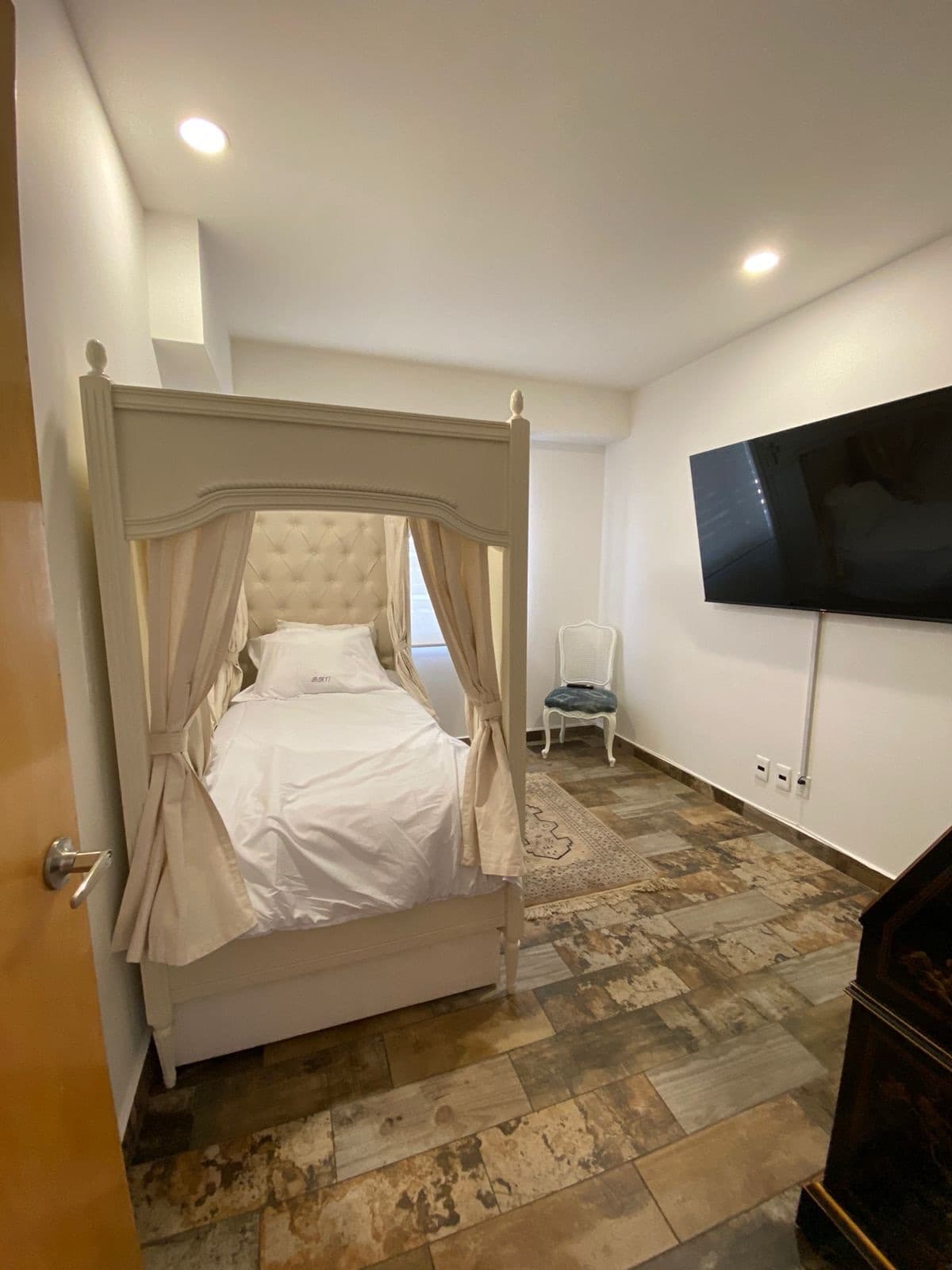 Apartment - Paseo de las Lomas