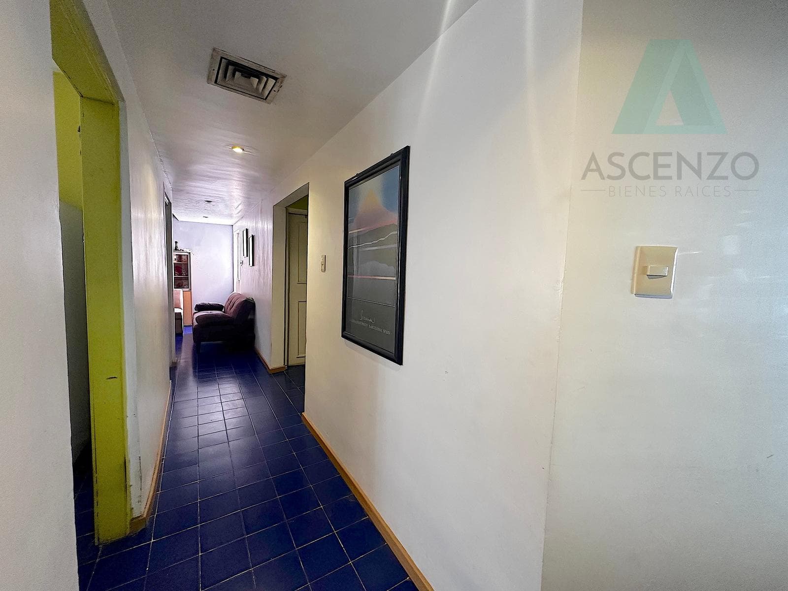 Invest in Location, Space, and Potential: House in El Salvador, Resol