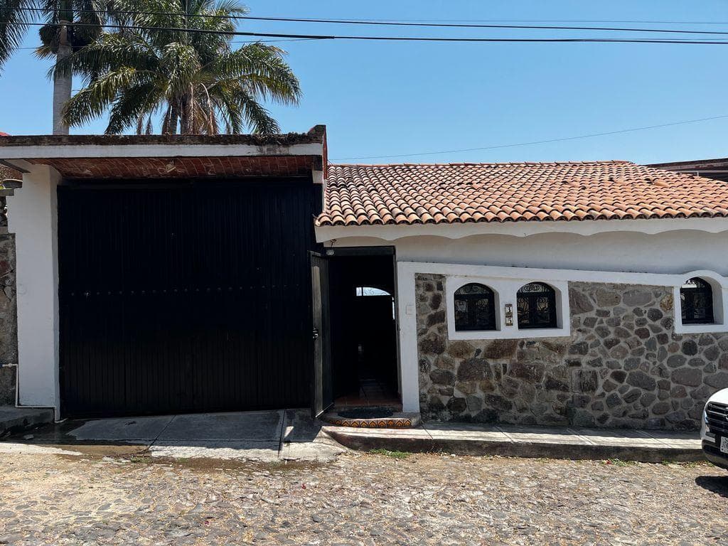 HOUSE FOR SALE IN CHULAVISTA, AJIJIC; SAN ANTONIO, TLACAYAPAN, CHAPALA