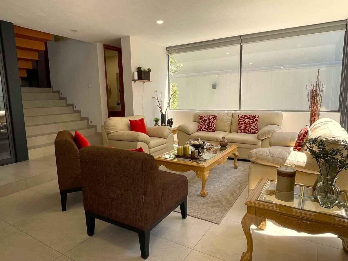 HOUSE FOR SALE IN EL BAJIO HABITAT, SAN JUAN DE OCOTAN