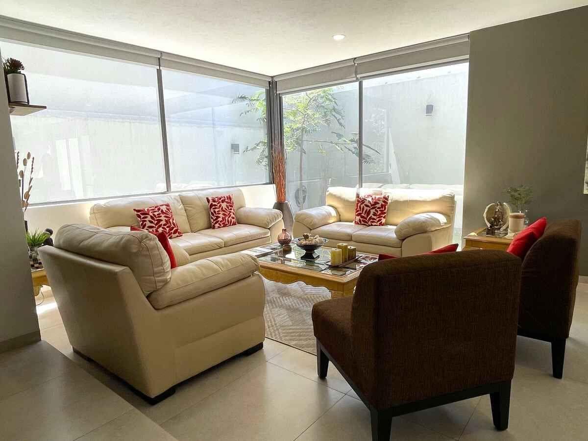HOUSE FOR SALE IN EL BAJIO HABITAT, SAN JUAN DE OCOTAN