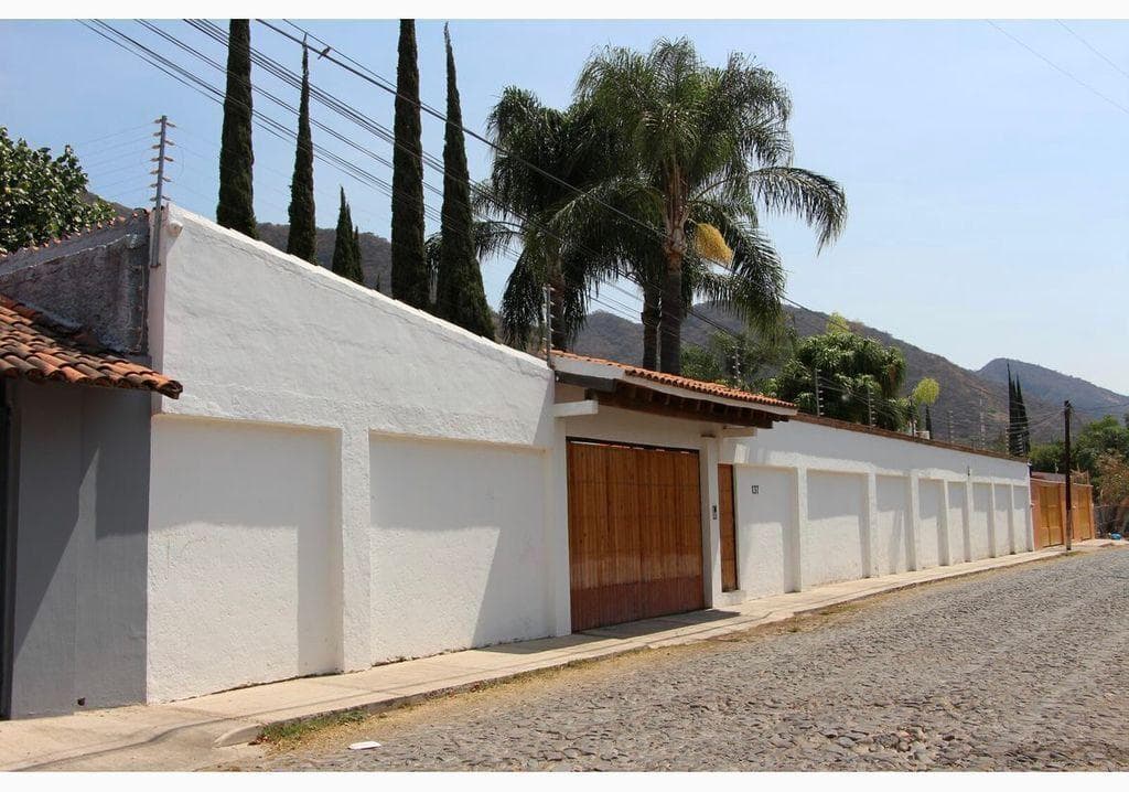 HOUSE FOR SALE IN AJIJIC, CHAPALA, JALISCO