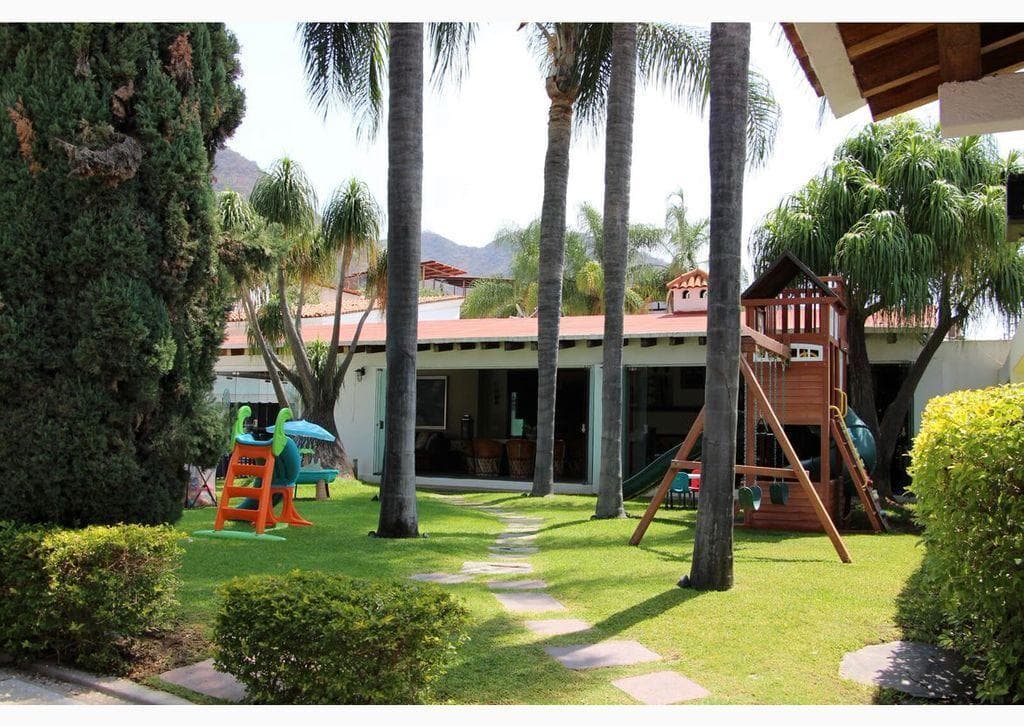 HOUSE FOR SALE IN AJIJIC, CHAPALA, JALISCO