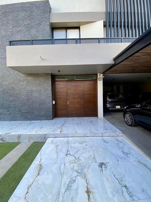 House for Sale in Vallarta Norte