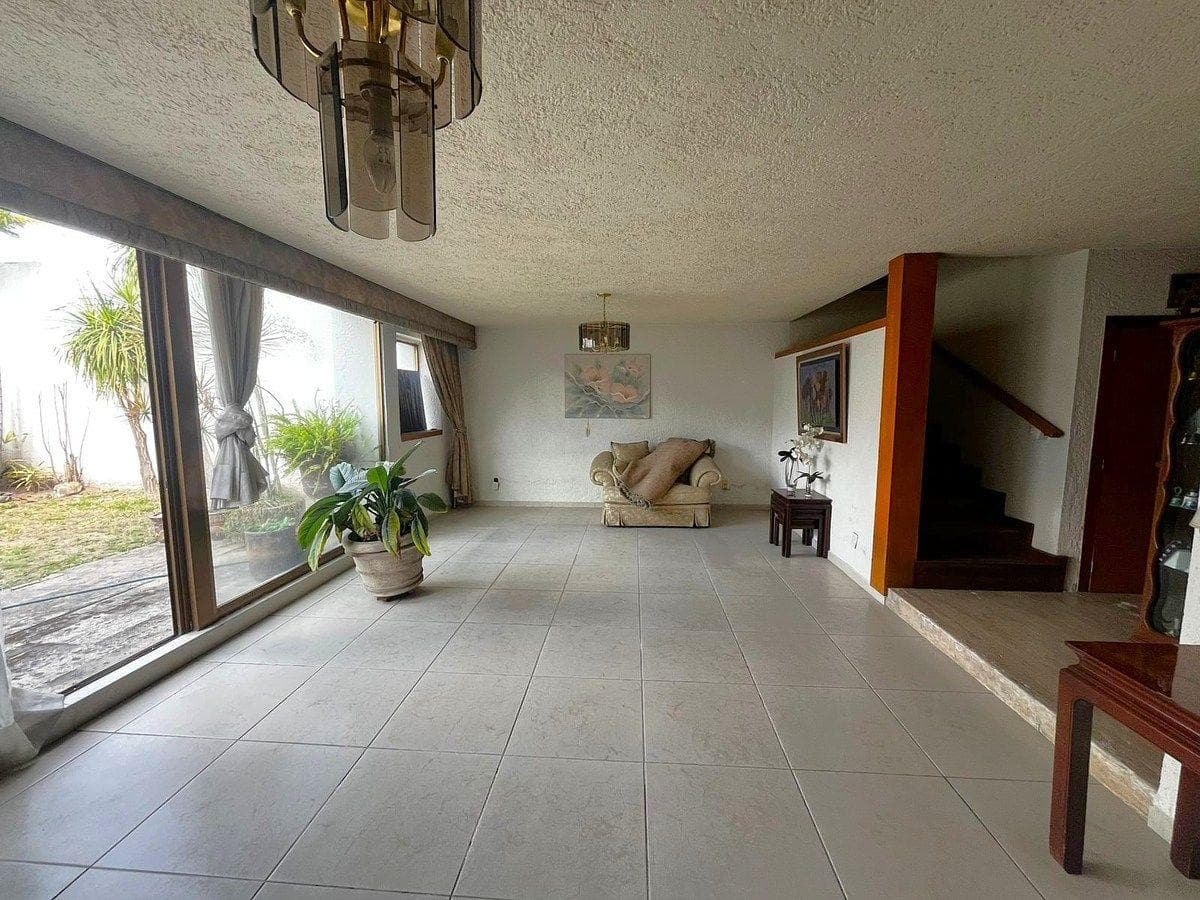 HOUSE FOR SALE IN PROVIDENCIA, GUADALAJARA