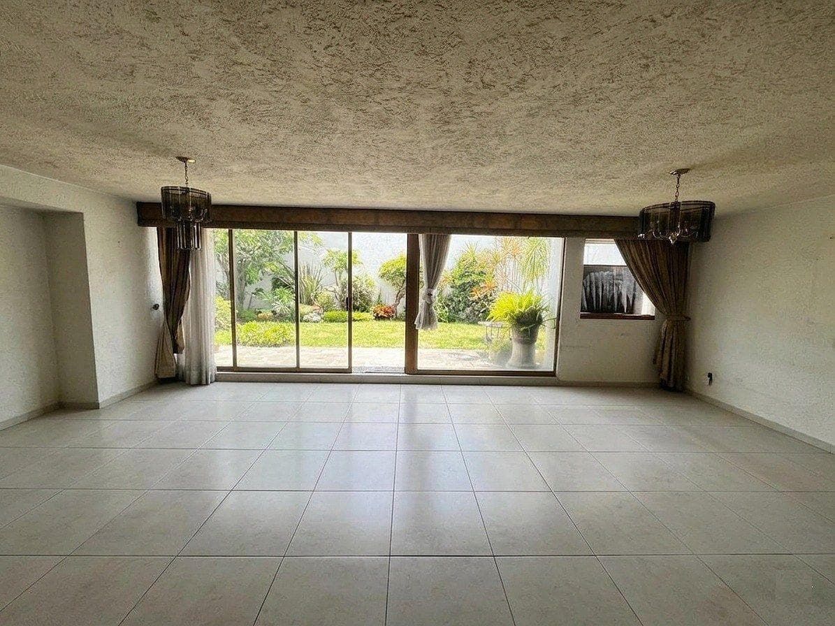 HOUSE FOR SALE IN PROVIDENCIA, GUADALAJARA