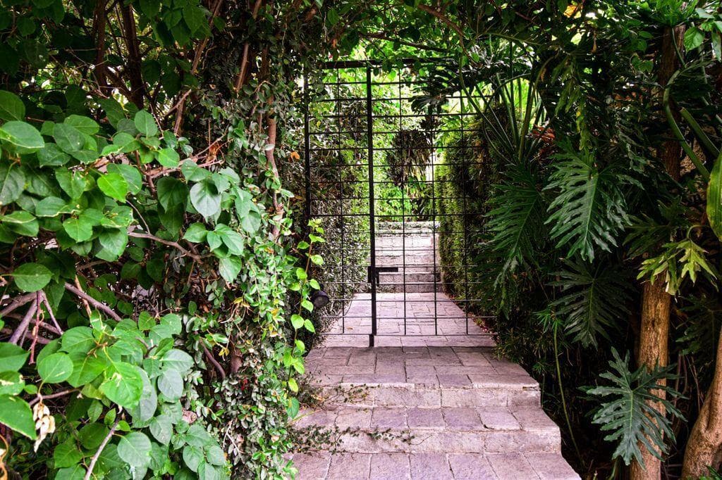 HOUSE FOR SALE AND RENT IN LAS CAÑADAS, ZAPOPÁN, JALISCO