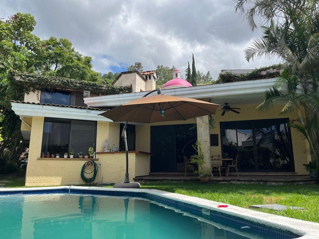HOUSE FOR SALE, SANTA ANITA IN CAMPO DE GLOF, TLAJOMULCO DE ZUÑIGA
