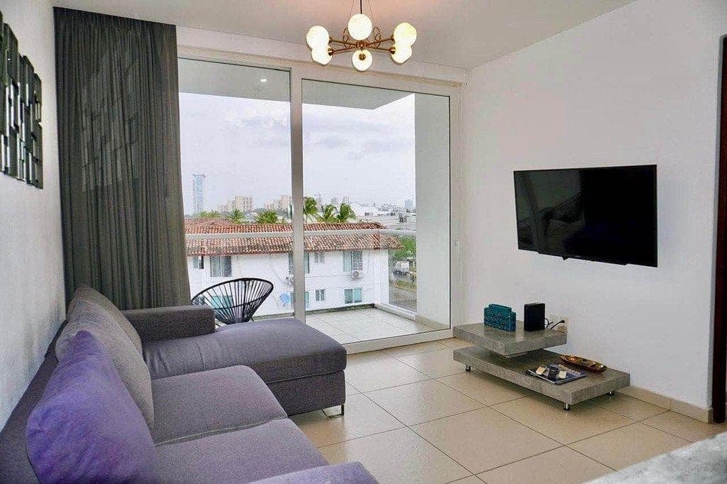 APARTMENT FOR SALE IN PUERTO VALLARTA, VIVERO CONDOMINIUM