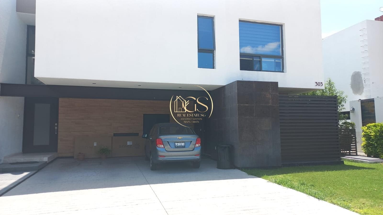 HOUSE FOR SALE IN ALAMO COUNTRY CLUB, CELAYA