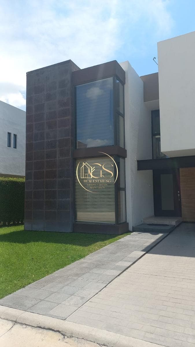 HOUSE FOR SALE IN ALAMO COUNTRY CLUB, CELAYA