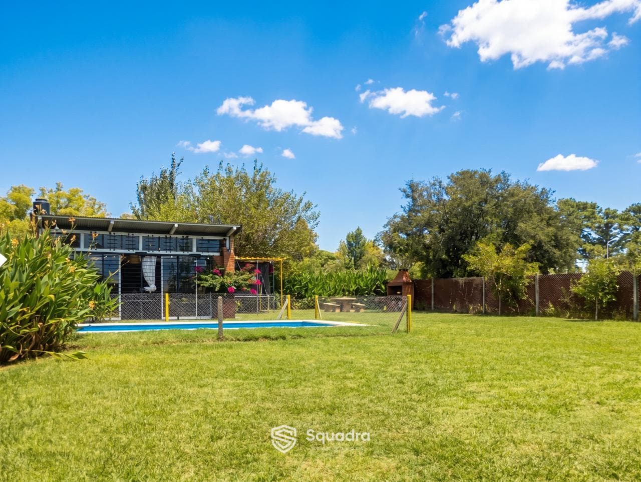 FOR SALE - 2-Bedroom House with Garden and Pool - Andino