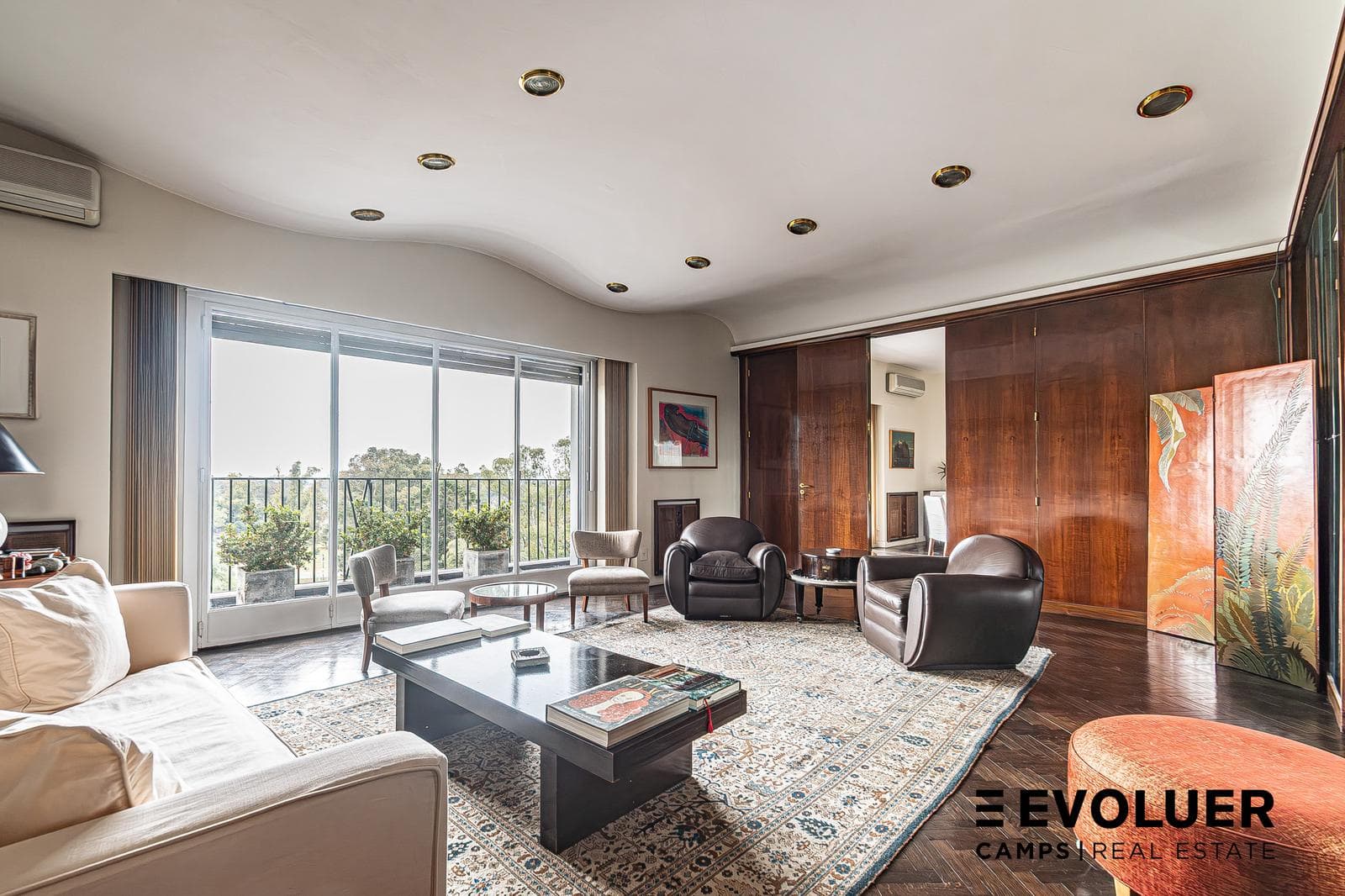 4-Bedroom, 2-Bathroom Apartment with Garage for Sale in Palermo Nuevo