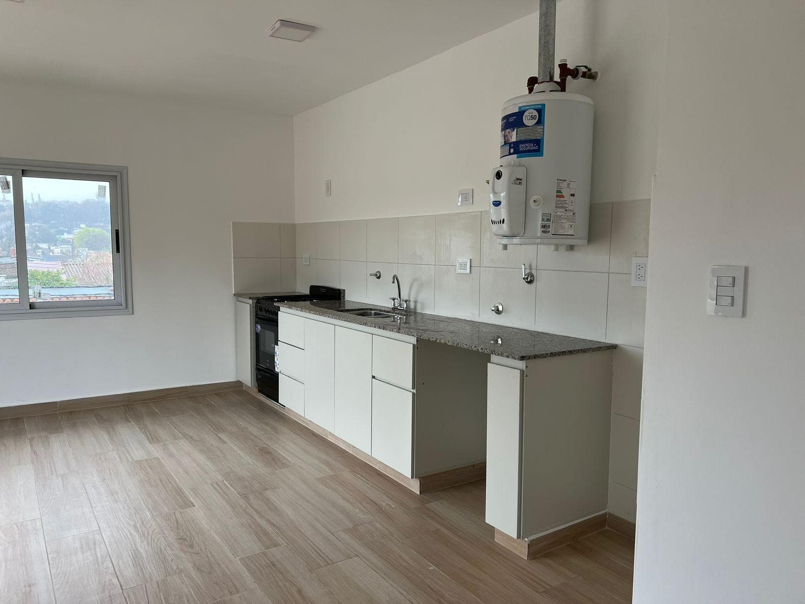 BRAND-NEW Apartment - 1 bedroom - Natural Gas