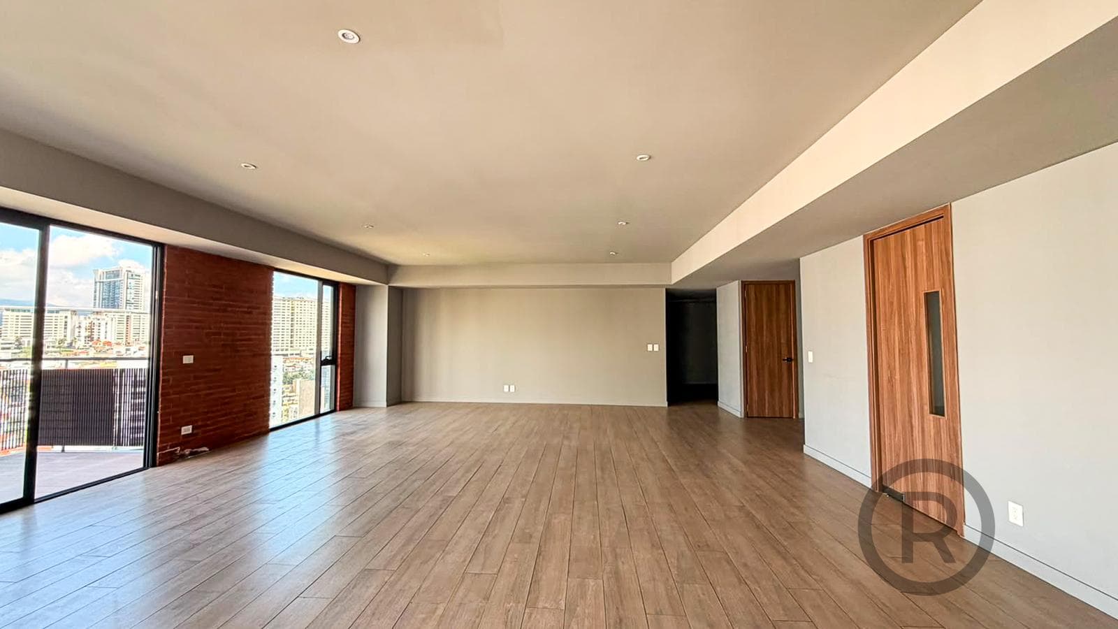 Departamento con vista exterior en Los Olivos