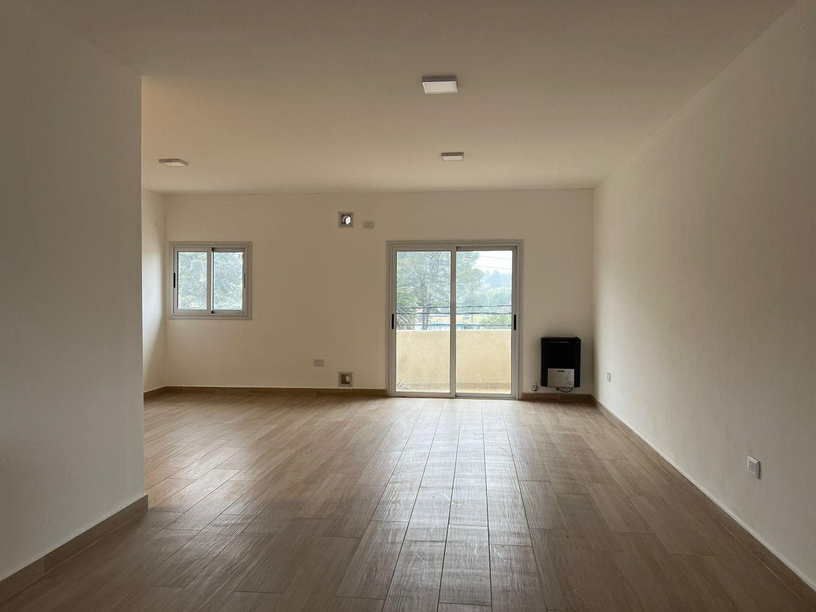 2-Bedroom Apartment - Natural Gas - BRAND-NEW