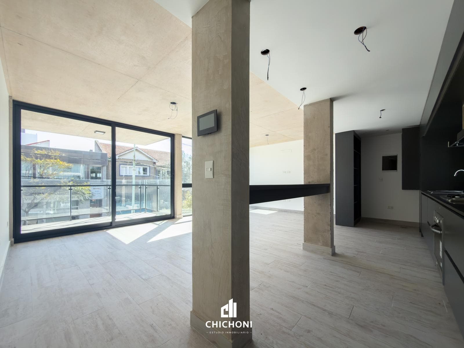 For Sale - 3-room apartment - Street-facing - Chauvin Neighborhood - Brand-new