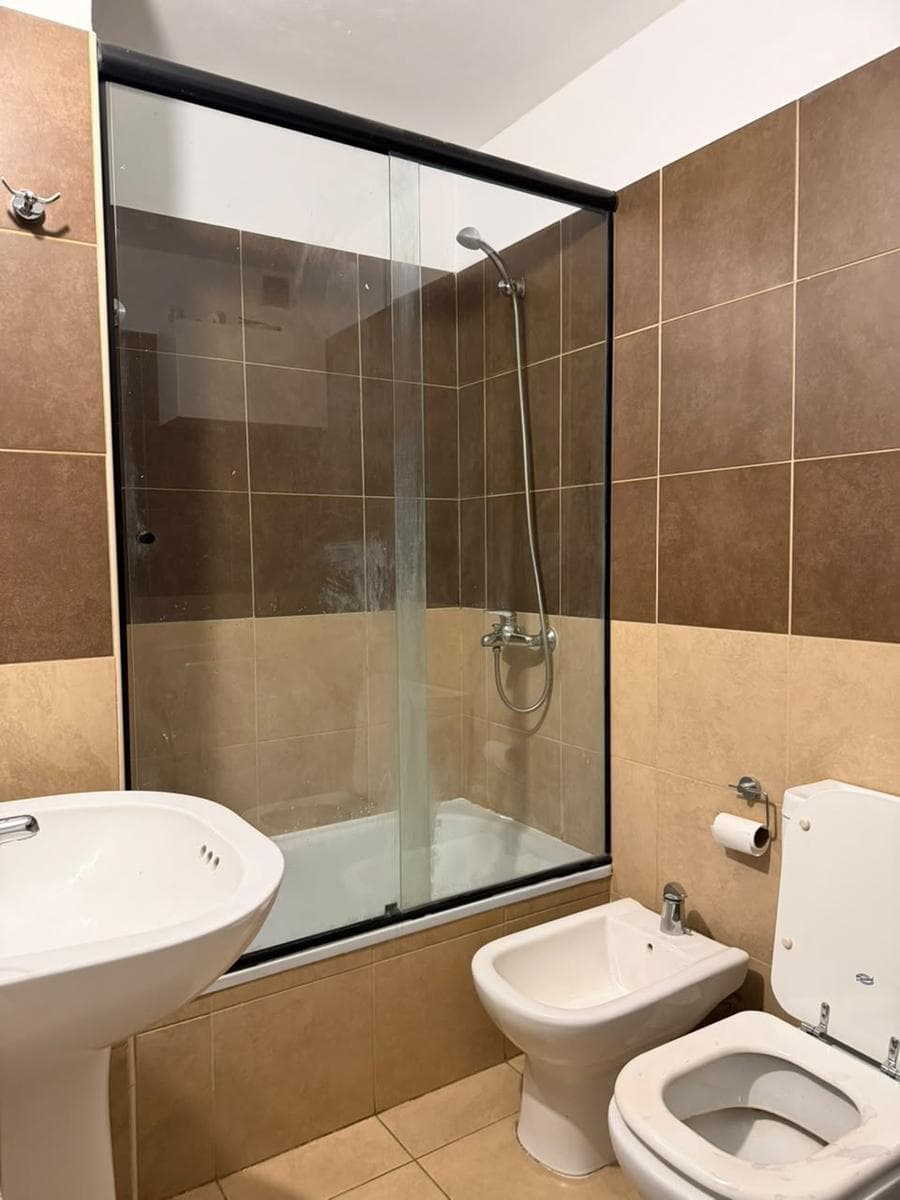 FURNISHED 1-bedroom apartment for sale in Alberdi with amenities