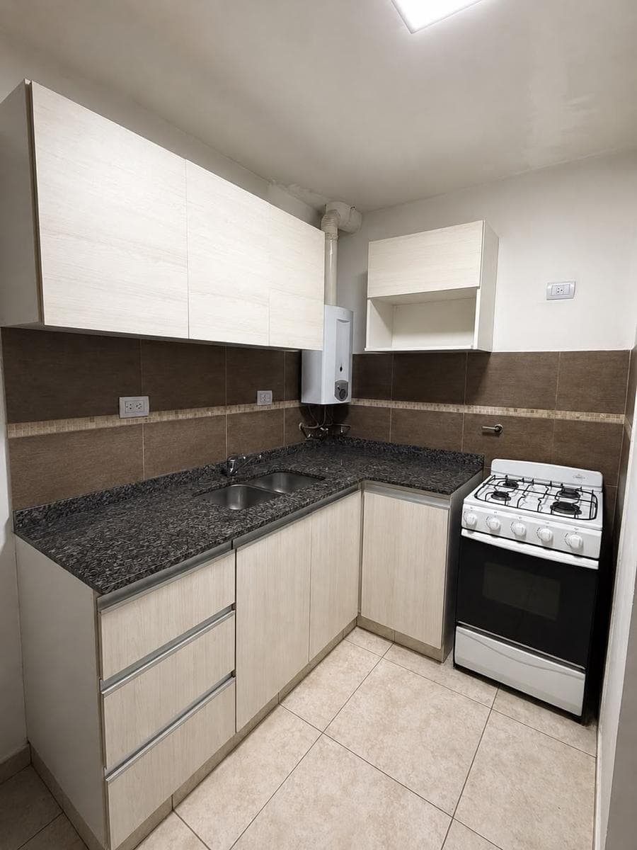 FURNISHED 1-bedroom apartment for sale in Alberdi with amenities