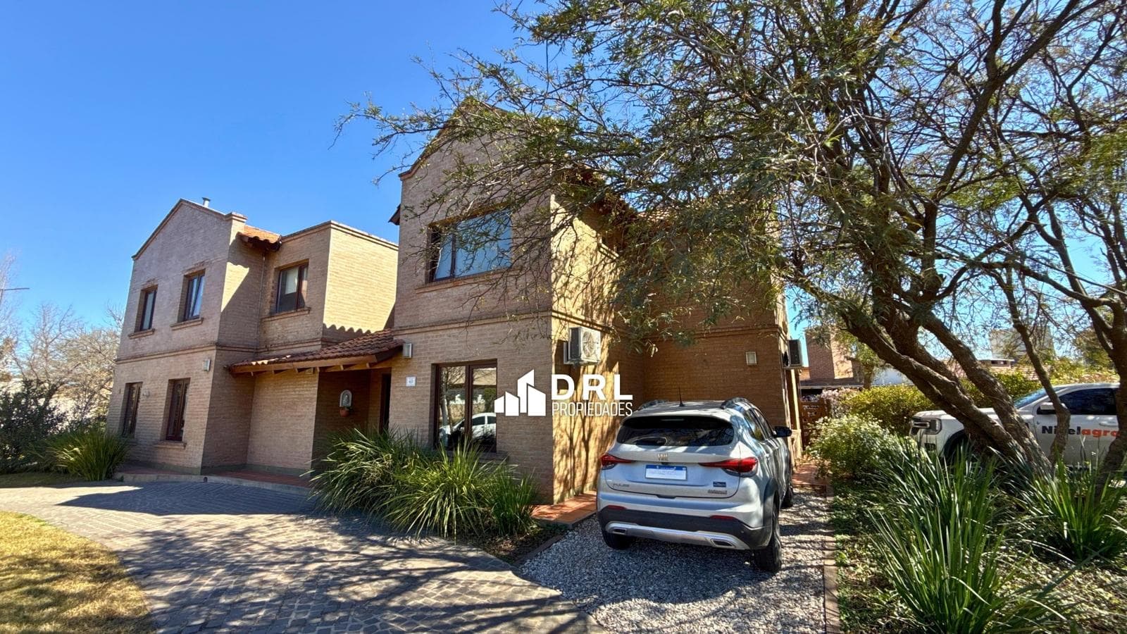 Las Cigarras, Valle Escondido. Casa en venta