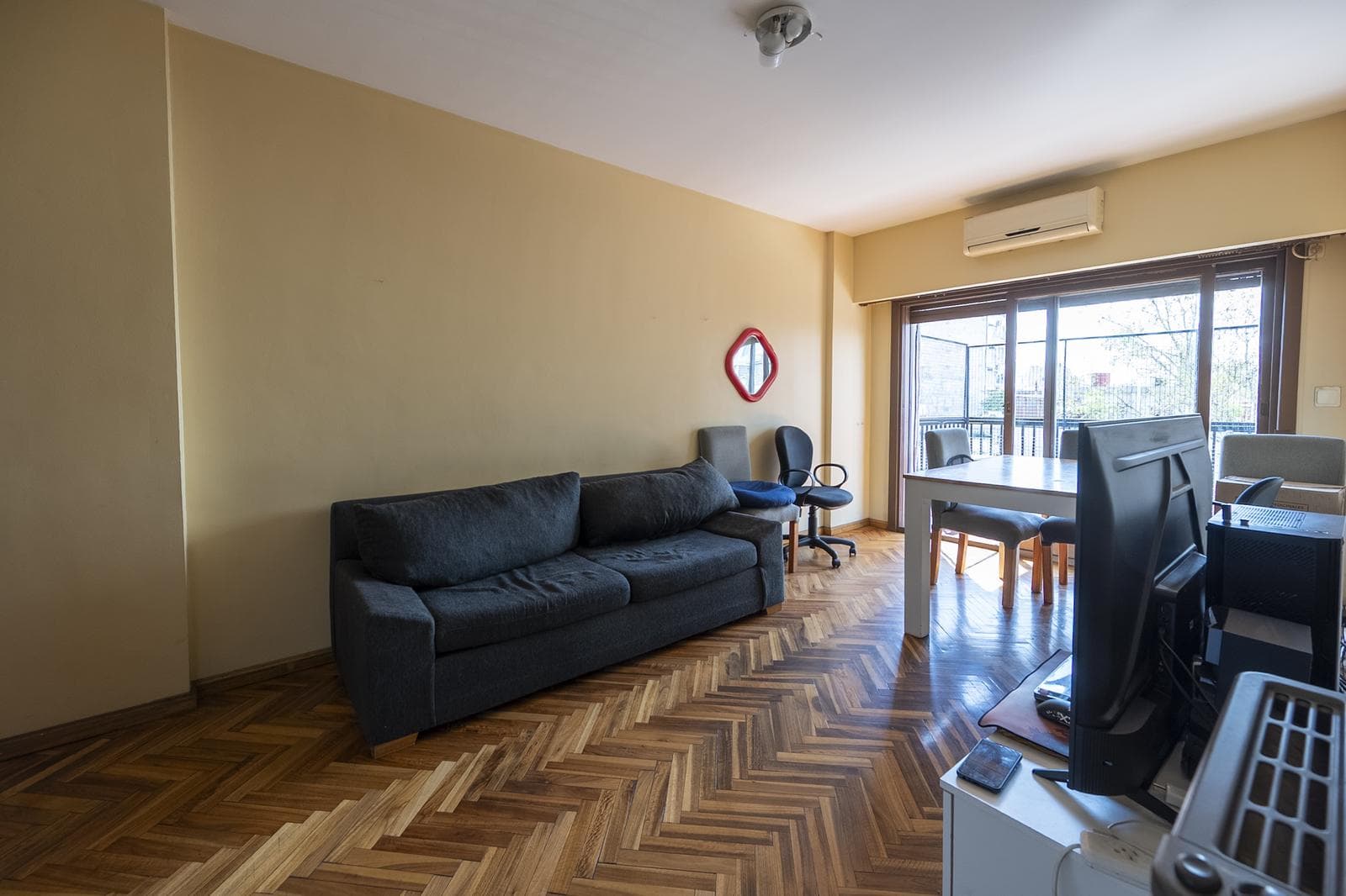 4-Room Apartment for Sale in Paternal