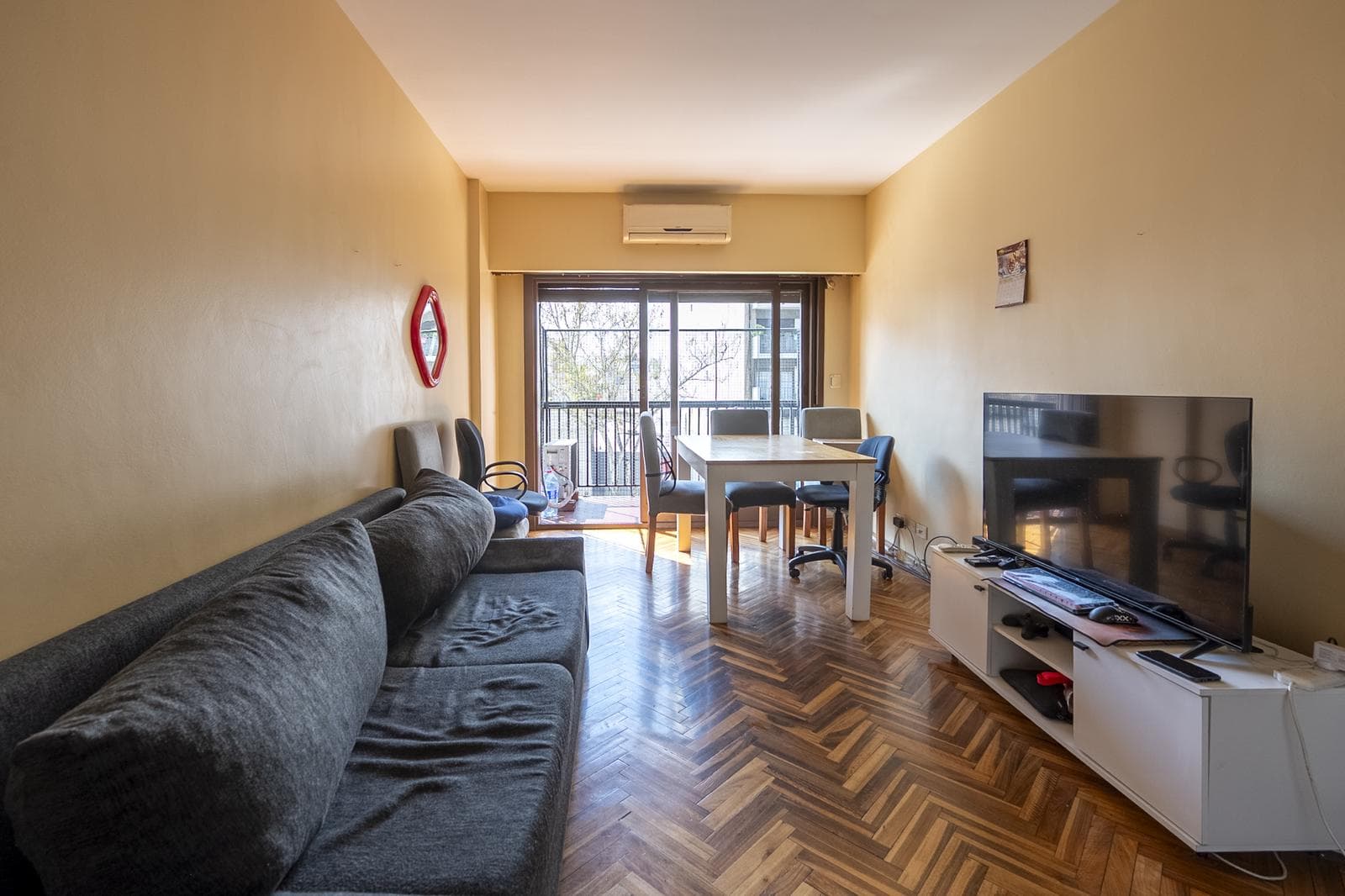 4-Room Apartment for Sale in Paternal