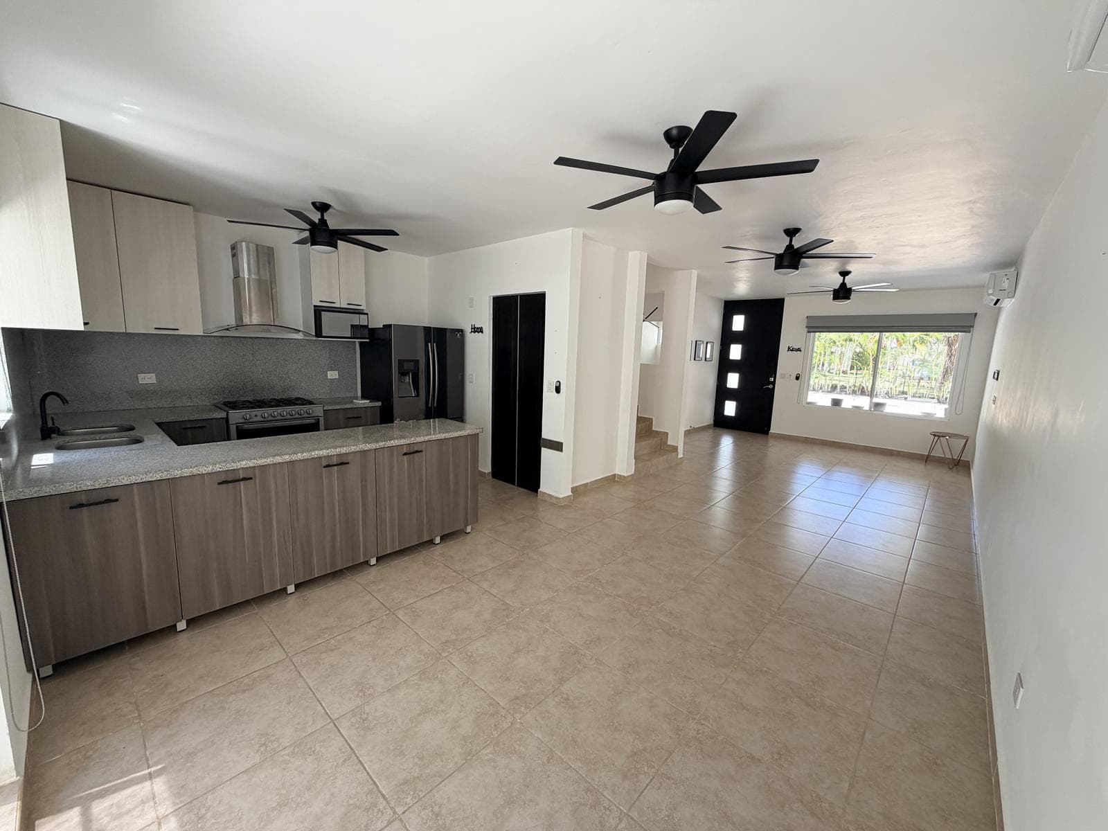 HOUSE FOR RENT WITH SOLAR PANELS AND EXTRA LAND