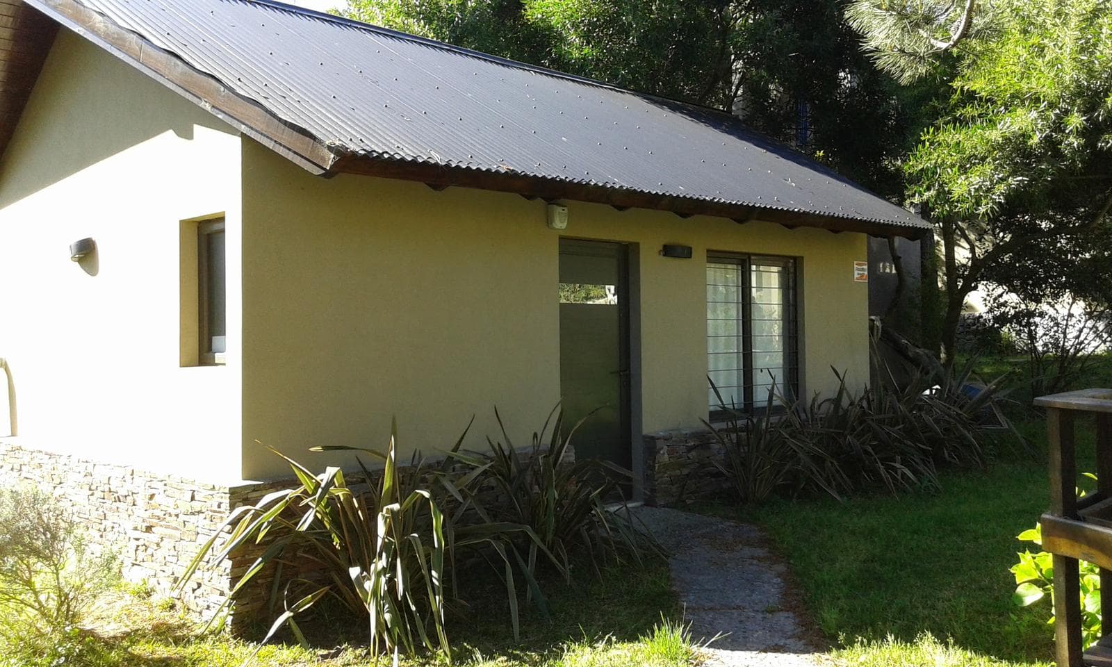 Studio apartments for 2–3 people in a complex with a pool