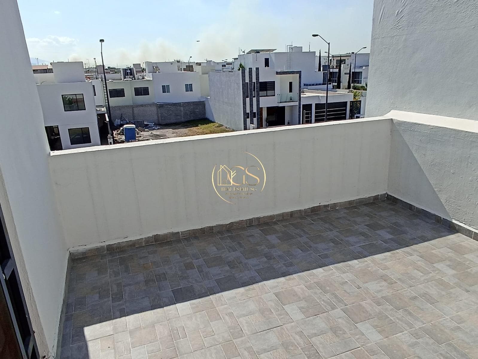 HOUSE FOR RENT OR SALE IN ZANA, CELAYA RESIDENTIAL AREA