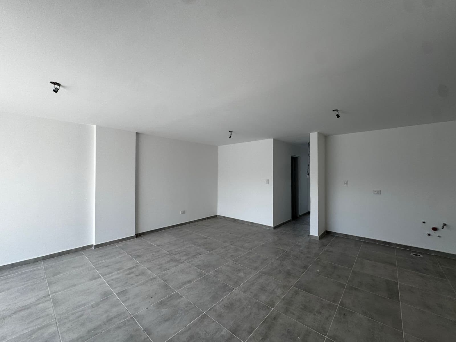 VENTA DEPARTAMENTO 3 AMBIENTES EN CENTRO CANNING