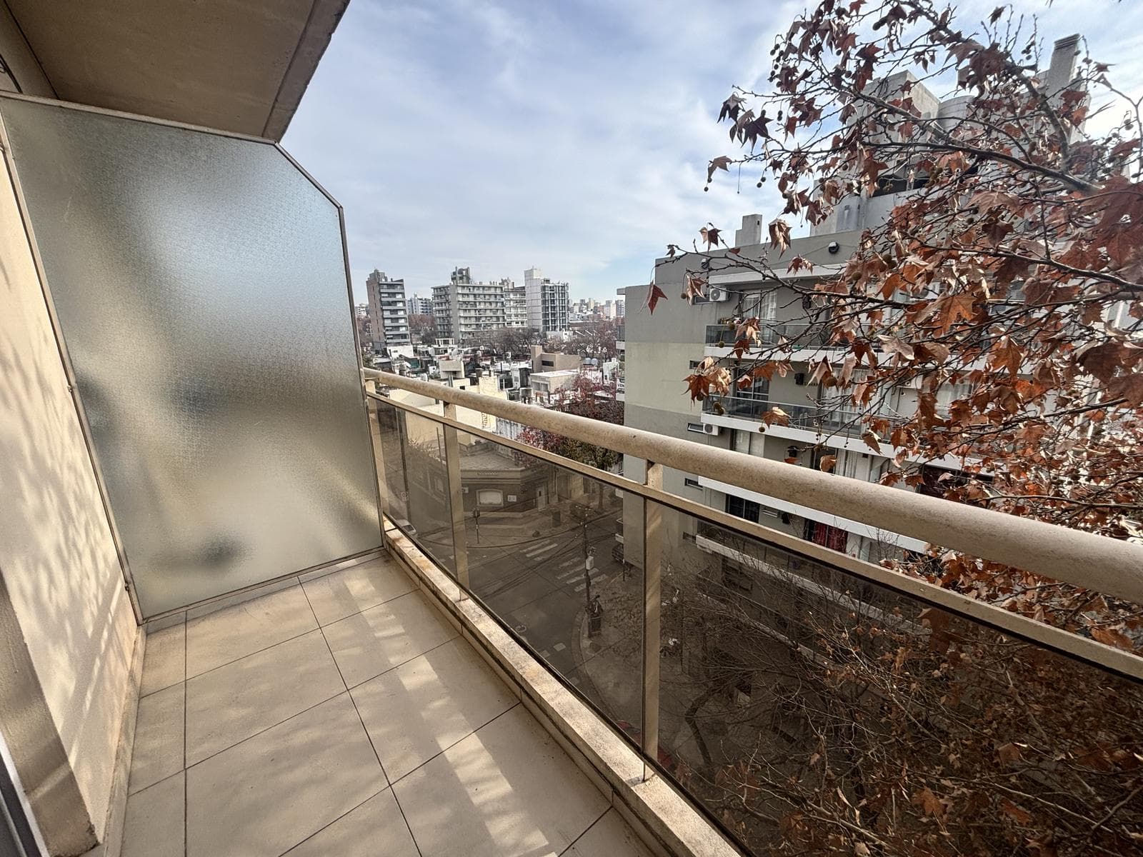 Studio Apartment for Sale in the Lourdes Neighborhood with a Private Patio and Balcony