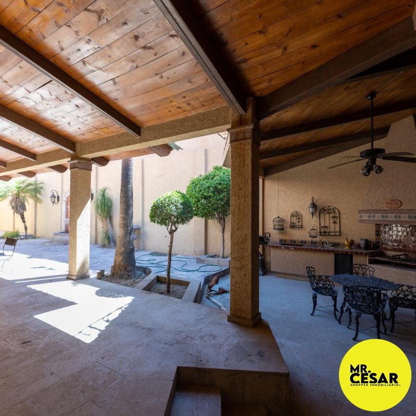 Beautiful house for sale in the Bretaña Al Norte residential area near Morelos Boulevard