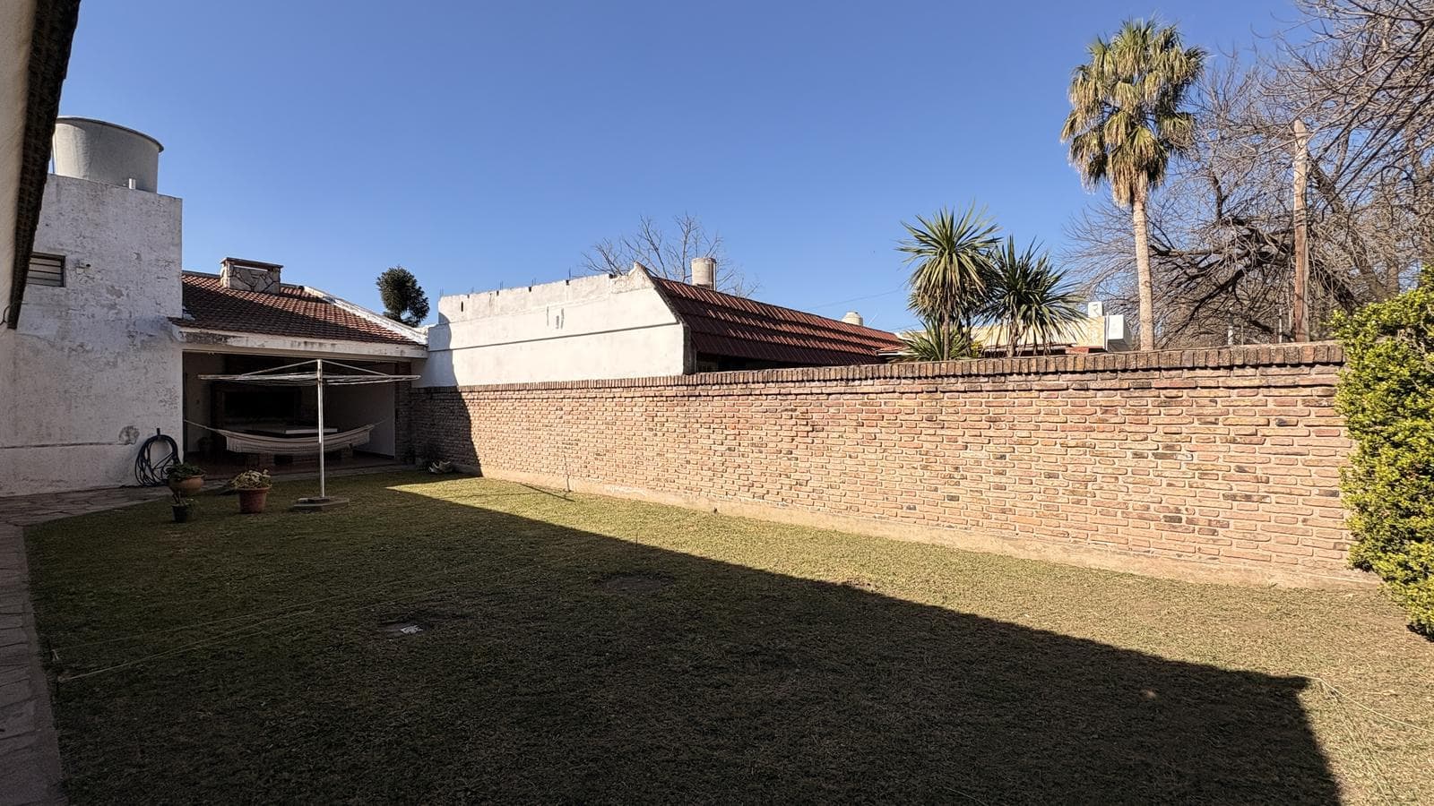 House with Landscaped Garden and Corner Shed Suitable for Commercial Use. Zone 1, Funes