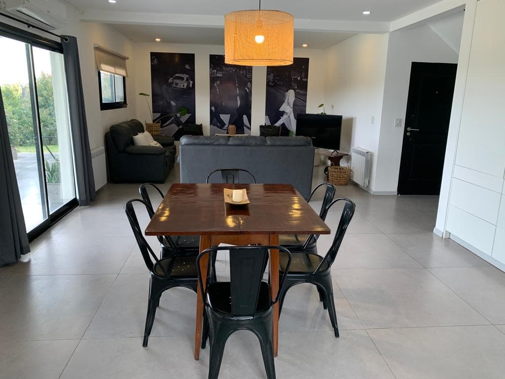 4-Bedroom House for Sale with Pool in San Eduardo - Pilar