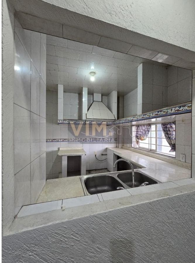 Great Opportunity: House for Rent Near the Constitución Metro Station!