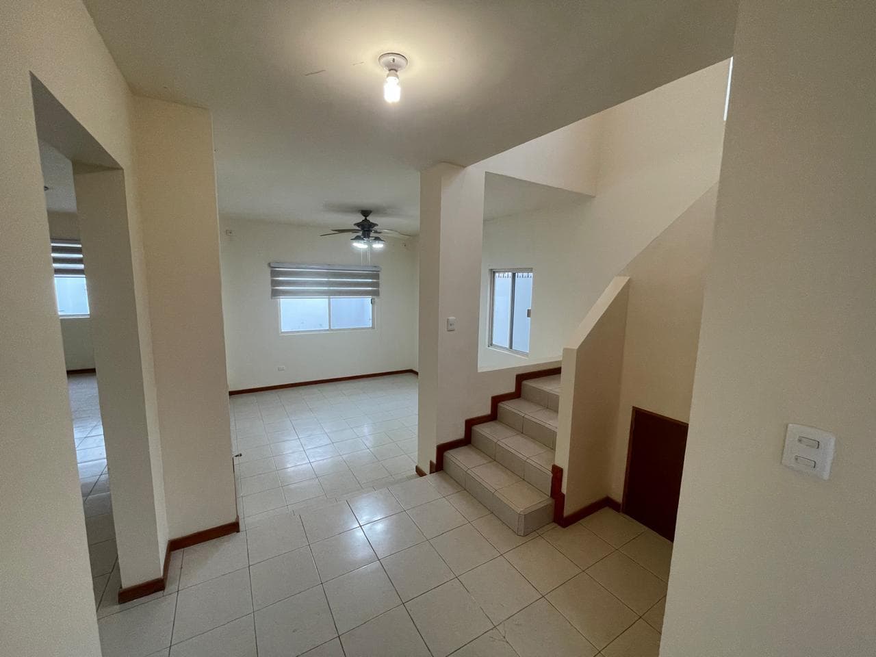 HOUSE FOR RENT IN SATELITE ACUEDUCTO
