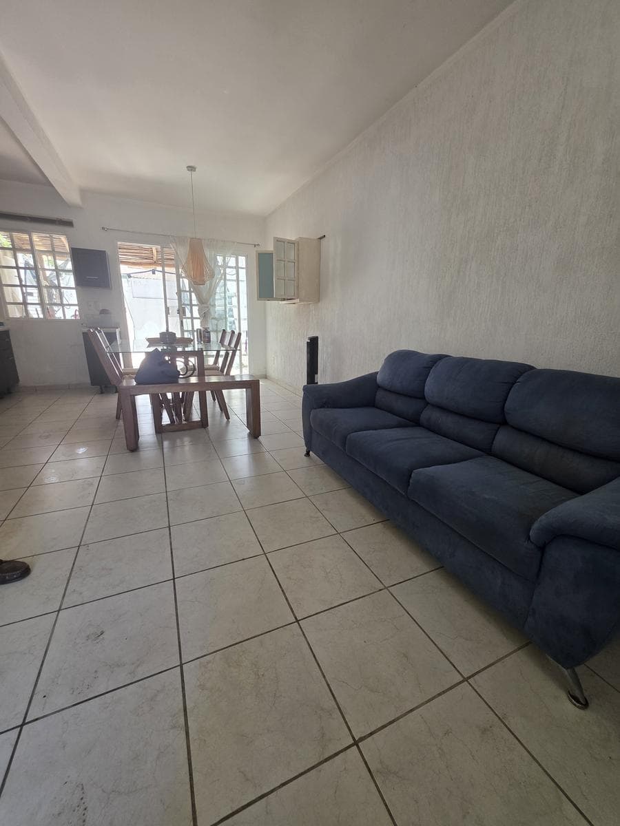 Furnished 2-Bedroom House in Olivos 2