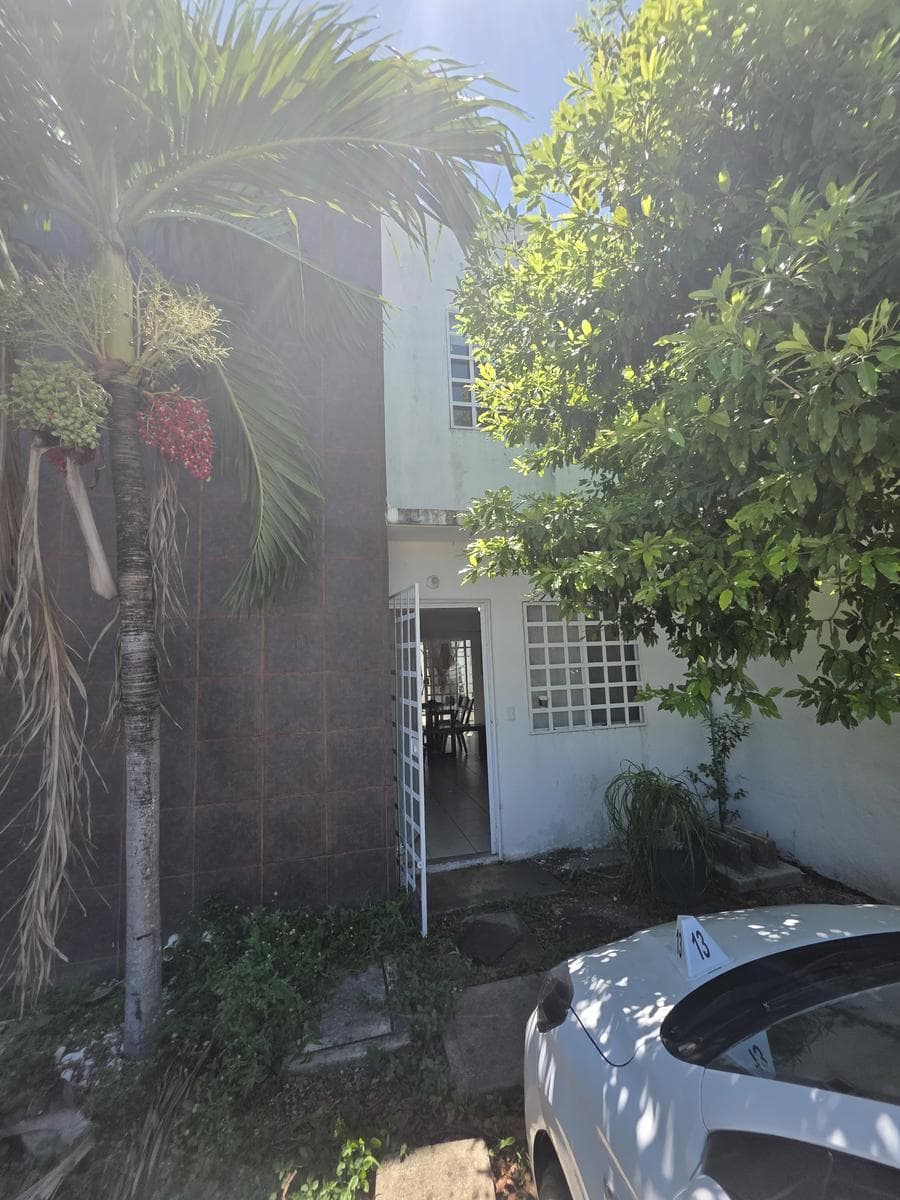 Furnished 2-Bedroom House in Olivos 2