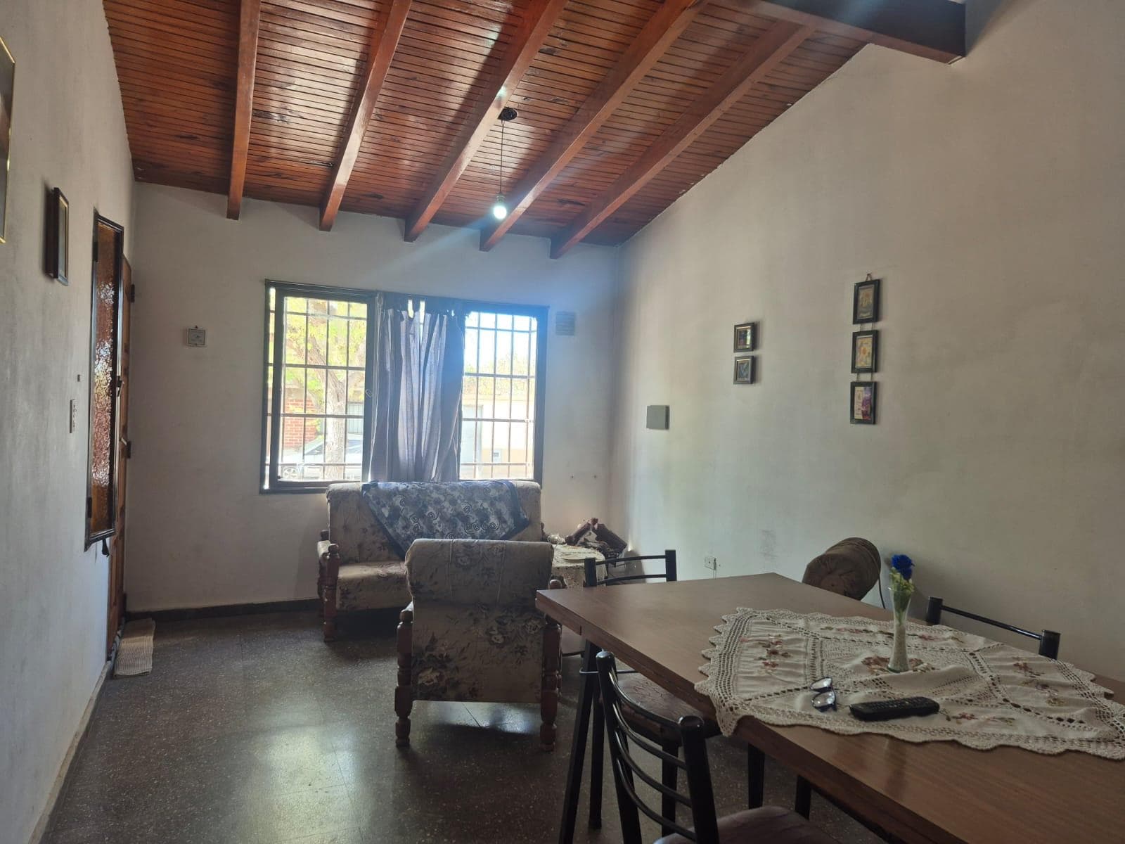House, with a shed in the back, ideal for a metalworking shop. Villa Hipódromo, Godoy Cruz